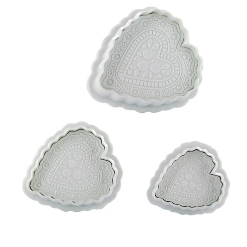 Découpoirs Éjecteurs Coeurs Brodes Patisdecor (X 3)>Cerf Dellier Outlet